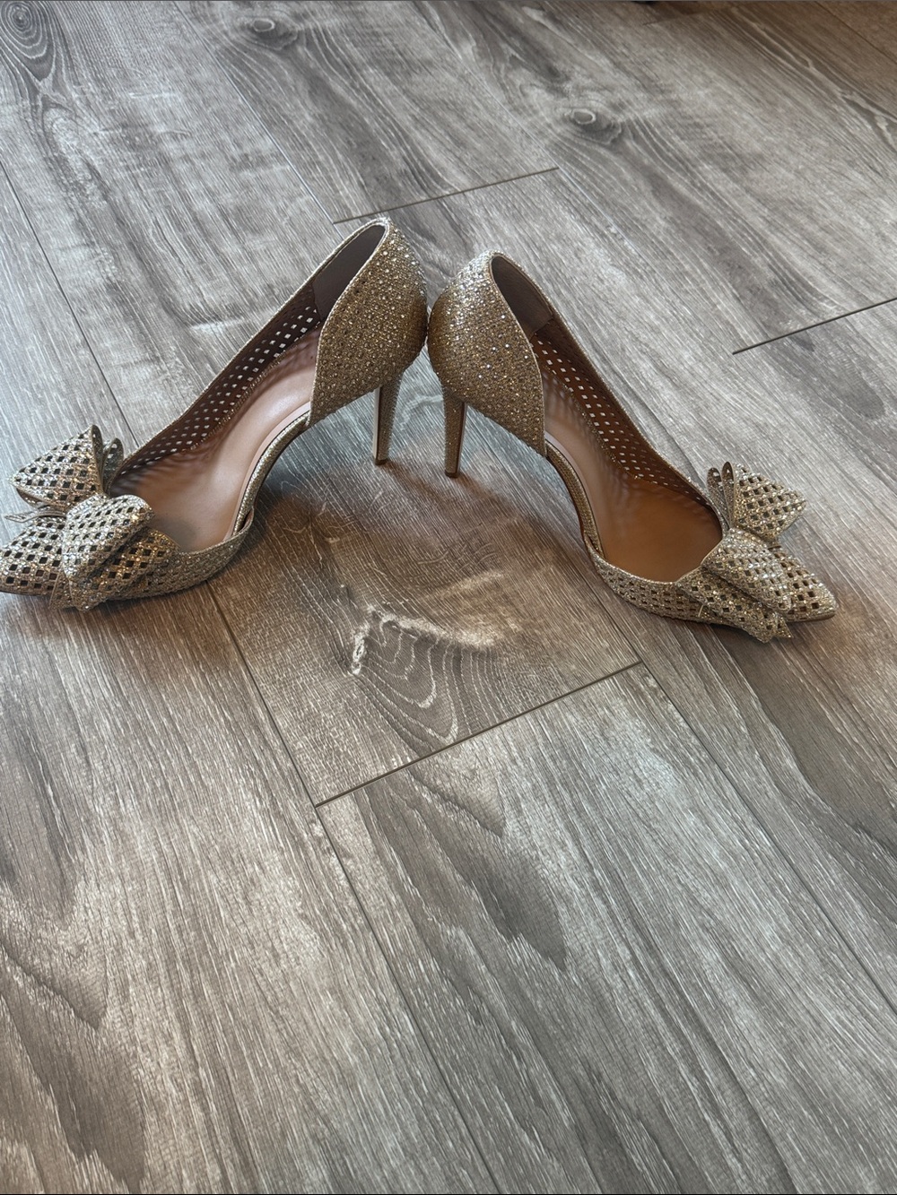 INC International Concepts Gold Glitter Pointed Bow Flats - Picture 4 of 7